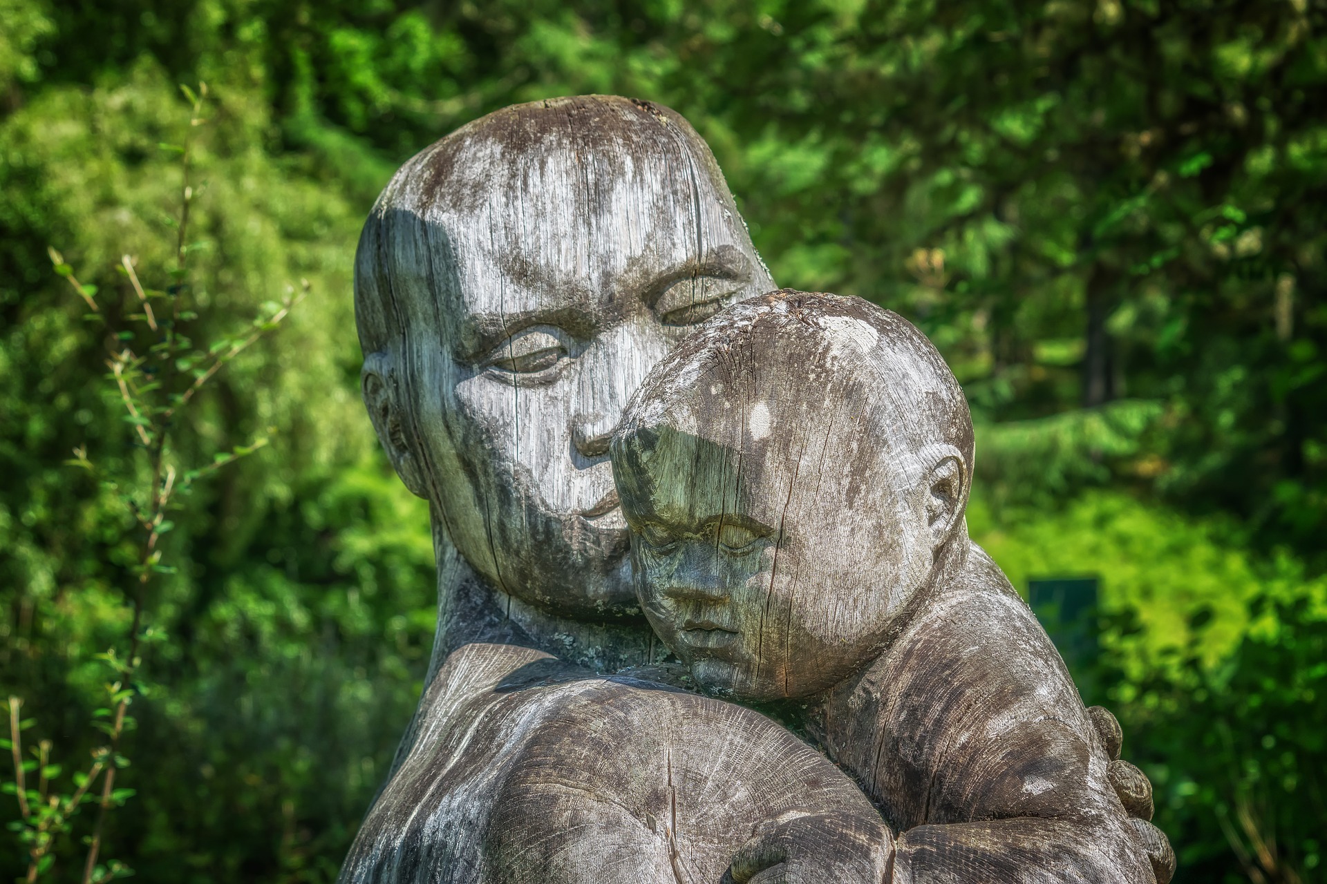 sculpture-2406078_1920